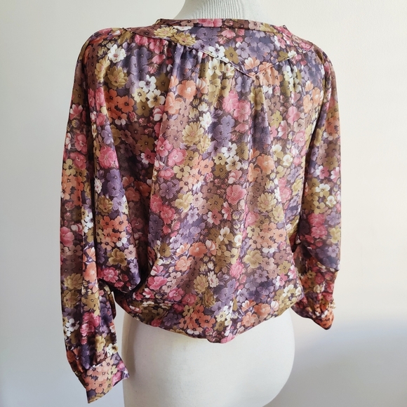 Vintage 70s Pullover Floral Blouse / Flowy / Size Small - Picture 3 of 3